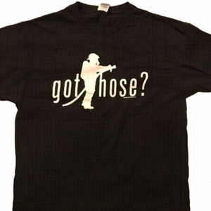 𝅺MEN’S size L black t-shirt with hose graphic.  Unisex.